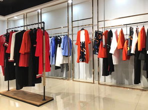 2018春夏品牌折扣女裝與鞋品批發(fā)潮流指南 熱門(mén)品牌與市場(chǎng)趨勢(shì)解析