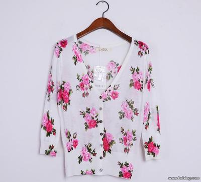 北京豐臺(tái)外貿(mào)服裝批發(fā)新動(dòng)態(tài) 秋冬裝毛衣毛衫20萬(wàn)件到庫(kù)，引爆采購(gòu)熱潮